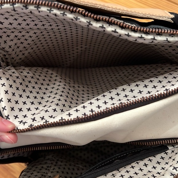 Petunia Pickle Bottom Intermix Slope Diaper Bag - Picture 6 of 8